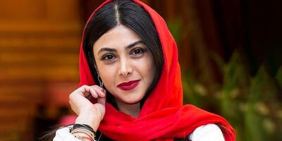 آزاده صمدی شلخته‌تر از همیشه در یک نمایشگاه هنری دیده شد - چی بپوشم