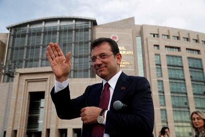 اکرم امام اوغلو،  شهردار استانبول و رقیب اصلی اردوغان به زندان محکوم شد