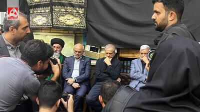 سینه‌زنی پزشکیان در آیین تکریم ۵۷ شهید ارتش در جنگ تحمیلی ۱۲ روزه | ویدئو