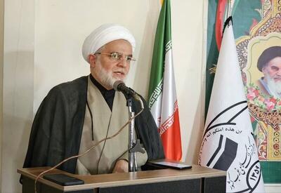 نماینده ولی فقیه در کردستان: روحانیون همبستگی را در جامعه تقویت کنند