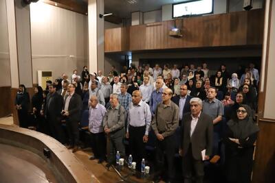کتاب  دوران خوش نو جوانی  در بوشهر رونمایی شد