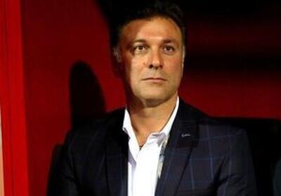 آب پاکی مدیرعامل تراکتور روی دست پرسپولیس