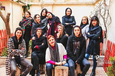 خانم ها سالن های کنسرت را مثل استادیوم ها، پس می‌گیرند+فلیم