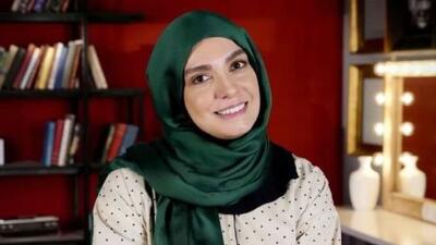 تزئینات و سلیقه فوق العاده زیبا و شیک الیکا عبدالرزاقی برای چیدن میز افطاری دونفره برای خودش و همسرش/ خاص و منحصر به فرد+عکس