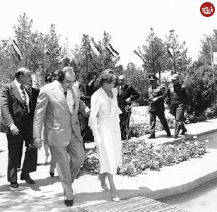 اشرف پهلوی در حال گشت و گذار در اصفهان؛ دهه ۴۰ +عکس | رویداد24