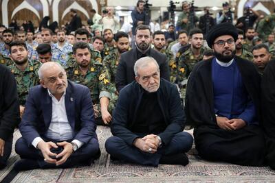 پزشکیان در مراسم گرامیداشت شهدای اقتدار ارتش حضور یافت (۲۵ تیر ۱۴۰۴)