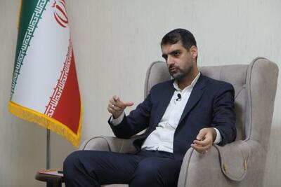 انتقاد نماینده قم از آیین‌نامه ارتقای اساتید؛ اطلاعات محرمانه را خودمان فاش می‌کنیم/مذاکره باید از موضع عزت باشد نه تسلیم!