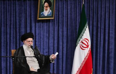 دستگاه‌های نظامی و دیپلماسی کار خود را با قوت ادامه دهند، اما با رعایت جهت‌گیری‌ها/ اعتراض به دستگاه‌های نظامی و دیپلماسی باید با لحن قابل قبول و بعد از اطلاع‌یابی باشد