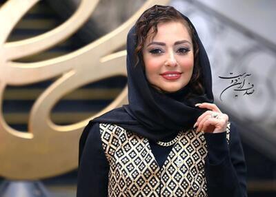 نفیسه روشن با مادر و برادرانش