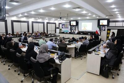 نشست خبری مدیر کل بهزیستی استان کردستان با اصحاب رسانه