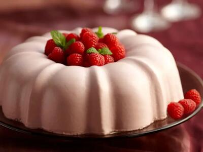 طرز تهیه دسر دیلایت توت فرنگی