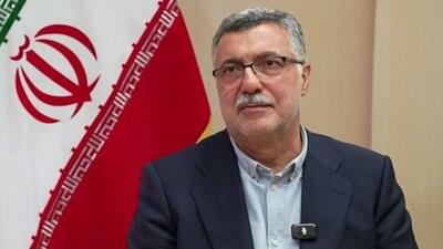 عیادت وزیر بهداشت از پزشک مجروح حادثه حمله رژیم صهیونیستی به زندان اوین