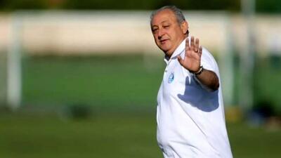 فریبا: با حسینی لج کرده‌اند؛ دروازه‌بان بهتر از او پیدا نمی‌کنید! - پارس فوتبال