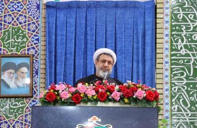 امام جمعه کرمان: نگاه ملت‌های آزاده جهان به ایران است