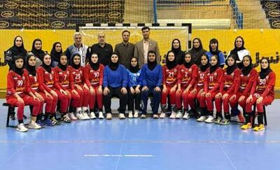 سلام نظامی دختران هندبالیست ایران/ ویدئو