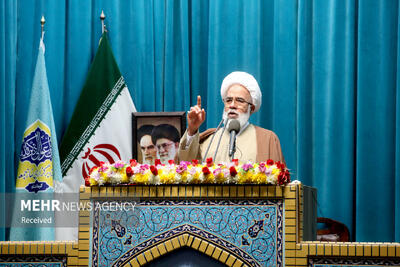 امام جمعه کرمانشاه: ملت ایران در هیچ میدانی ضعیف ظاهر نمی‌شود