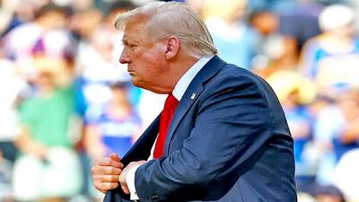 ترامپ مدال فینال جام جهانی را دزدید + فیلم - پارس فوتبال