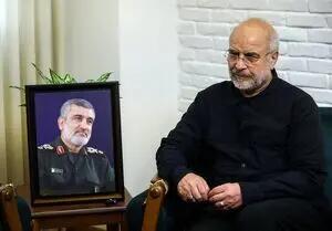 قالیباف در منزل سرلشکر شهید حاجی‌زاده: هوافضای سپاه به عزت و افتخار نظام اسلامی تبدیل شده است
