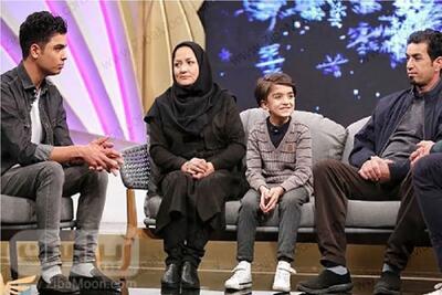 آواز احساسی/بچه های زوج ناشنوا با اینکه پدر مادرشون نمیشنون جوری خوندن اشک ضیا درومد