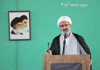 امام جمعه سمنان: وحدت، سپر ملت در برابر توطئه‌هاست - تسنیم