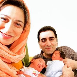 چهره ها/ عکس جدید فلامک جنیدی در کنار همسر و دوقلوهایش