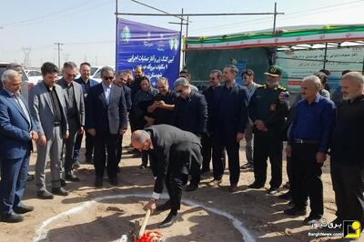 شروع عملیات اجرایی نیروگاه خورشیدی ۱۲ مگاواتی شرکت دانش بنیان توس فیوز در خراسان رضوی