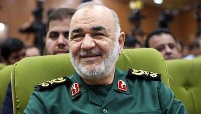 پیراهنی که لحظه شهادت بر تن سردار سلامی بود