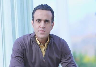 ببینید | نمایی از ویلای بزرگ و زیبای علی کریمی در لواسان