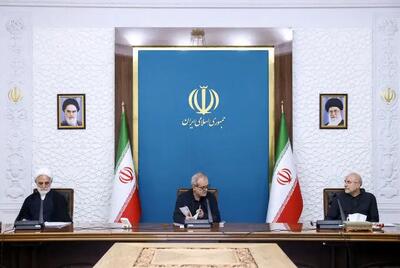 تصمیم سران قوا برای تأمین بی‌وقفه کالاهای اساسی تا پایان سال