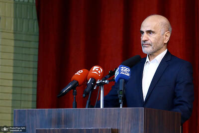 فرشاد مومنی: فساد، اصلی‌ترین تهدید انسجام ملی است / «در خانه اگر کس است، همین یک حرف بس است»