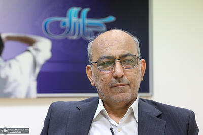 شکوری‌راد: عملکرد صداوسیما در جنگ هم متوهمانه بود/ مفسران آن اصلا کارشناس نیستند؛ به آن‌ها دیکته می‌شود چه بگویند/ نهاد ناظر بر صداوسیما چه می‌کند؟ دولت می‌تواند رسماً از صداوسیما به رهبری شکایت کند و موارد تخلف آن را فهرست‌وار ذکر کند