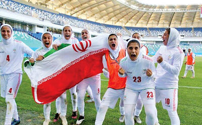 پیام تلفنی مهدی تاج به اعضای تیم ملی فوتبال زنان؛ شما افتخار ایران هستید - پارس فوتبال
