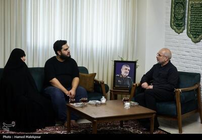 حضور رئیس مجلس در منزل شهیدان طهرانچی، شادمانی و حاجی‌زاده