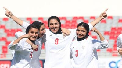 تماس تاج با ملی‌پوشان فوتبال بانوان: شما افتخار ایران هستید