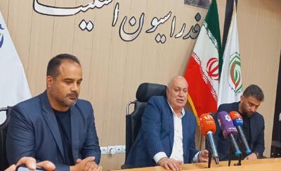 رییس فدراسیون اسکیت: وزیر ورزش برای اعزام به قهرمانی آسیا کمک زیادی به ما کرد + فیلم