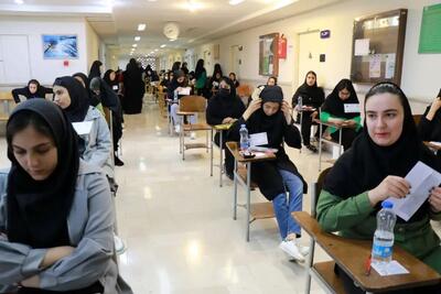 سهمیه‌های کنکور حذف می‌شود؟ / وزیر علوم: سهمیه‌ها باید بازنگری شود؛ اگر کسی استحقاق حمایت دارد ما باید برای شرکت در کلاس‌ها از او حمایت کنیم تا در سطح یکسان با دیگران آزمون دهد / پیش نویس اولیه بازنگری سهمیه‌های کنکور را به رئیس جمهور ارائه دادیم