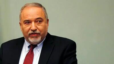 لیبرمن: نتانیاهو می‌خواهد جنگ را تا انتخابات ادامه دهد
