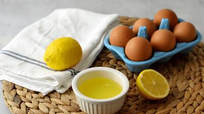 چگونه با سفیده تخم‌مرغ چین‌ و چروک‌های پیشانی را کاهش دهیم؟