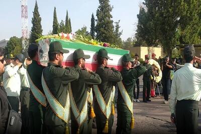 مراسم وداع و تشییع پیکر شهید غیب‌پرور در شیراز آغاز شد (۲۹ تیر ۱۴۰۴)