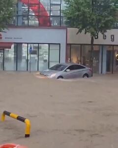 سیلاب و رانش زمین در کره جنوبی جان دست‌کم ۱۴ نفر را گرفت