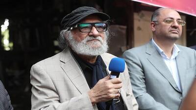 بازدید جمعی از هنرمندان پیشکسوت از ساختمان شیشه‌ای صداوسیما
