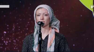 شعار مرگ بر آمریکا و مرگ بر اسرائیل خبرنگار آمریکایی به زبان فارسی + فیلم
