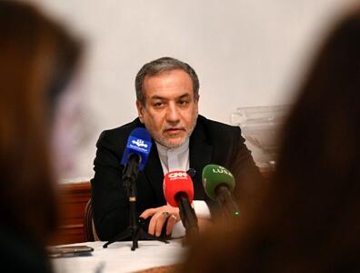 توهین به وزیر امور خارجه روی آنتن زنده