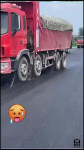 ببینید؛ ذوب شدن لاستیک کامیون بر اثر گرمای هوا در چین