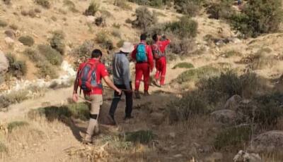 نجات فرد گرفتار در ارتفاعات آب‌خوش فیروزآباد