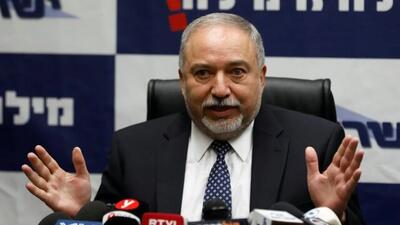 وزیر جنگ پیشین اسرائیل: ایران از طرح هسته‌ای و موشکی خود کوتاه نخواهد آمد