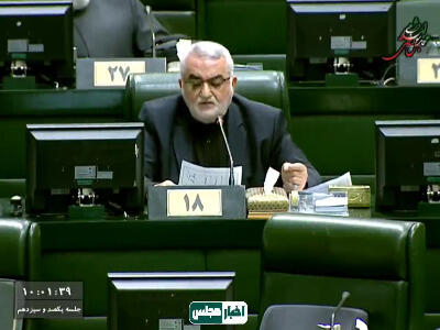 نماینده مجلس به وزیر: انصاف و عدالت کجا رفته؛ برق خوزستان در دمای ۵۰ درجه روزی ۲ بار می‌رود!