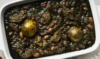 طرز تهیه قورمه‌سبزی تبریزی؛ متفاوت و خوشمزه