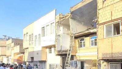 انفجار مهیب آبگرمکن در قم: ۴ مصدوم و خسارت به منازل مسکونی (+عکس)