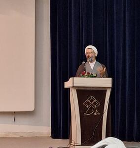 دفاتر نهاد رهبری در دانشگاه‌ها ترویج معارف اسلامی را انجام دهند